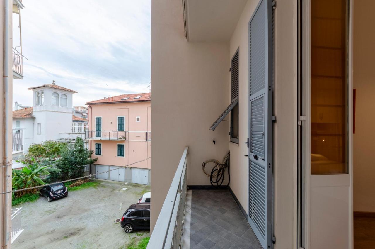 Joivy Apt For 4, Metres From Beach, In Сестри Леванте Екстериор снимка
